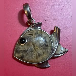 Agate sterling silver (925) stamped about 1 inch fish design very strong pendant